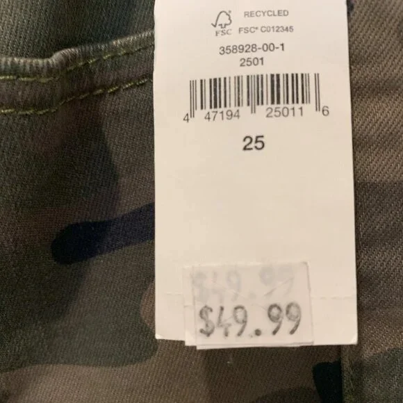 Camo Gap stretch jeans, New W/ Tags, waist 25, true skinny ankle, 90% cotton - Picture 6 of 8